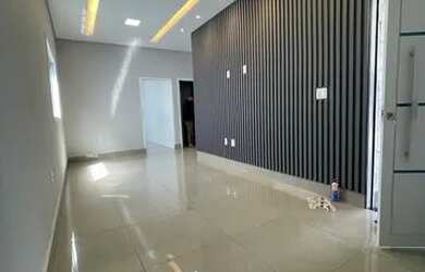 Imagem 2: Ágio Casa Medio Padrão. 2 Vagas na garageme2 Dormitórios