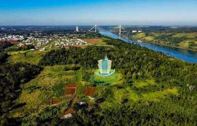 Imagem: O terreno possui 1.451m² de Área e está localizado em Três