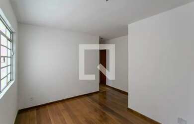 Imagem: O apartamento possui 3 Dormitórios, 1 Banheiro, 1 Vaga na garagem