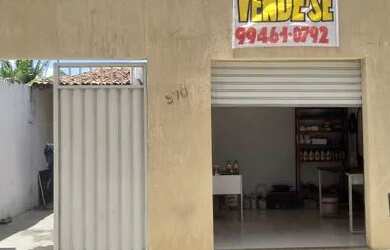 Imagem: A casa possui 2 Dormitórios, 1 Banheiro e está localizado