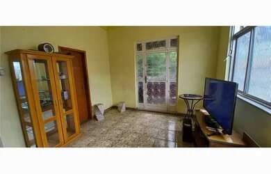 Imagem: A casa possui 3 Dormitórios, 1 Banheiro, 100m² de Área e