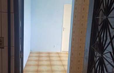 Imagem: O apartamento possui 2 Dormitórios e 1 Banheiro e está localizado