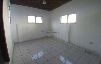 Imagem: A casa possui 1 Dormitório, 1 Banheiro, 50m² de Área e está