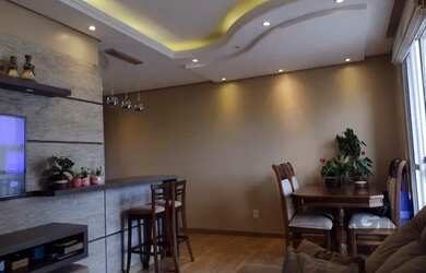 Imagem: O apartamento possui 2 Dormitórios, 1 Banheiro, 1 Vaga na garagem