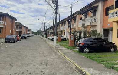 Imagem: A casa possui 2 Dormitórios, 1 Vaga na garagem e está localizado
