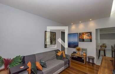 Imagem: O apartamento possui 3 Dormitórios, 1 Banheiro, 1 Vaga na garagem