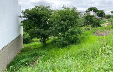 Imagem: O terreno possui 360m² de Área e está localizado em Belvedere