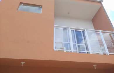 Imagem: A casa à venda possui 2 Dormitórios, 2 Banheiros, 2 Vagas