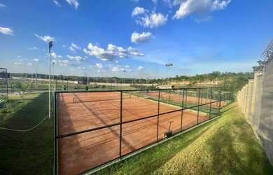 Imagem: O terreno possui 250m² de Área e está localizado em Ribeirão