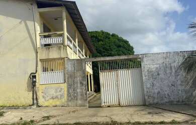 Imagem: A casa possui 5 Dormitórios, 5 Banheiros, 5 Vagas na garagem