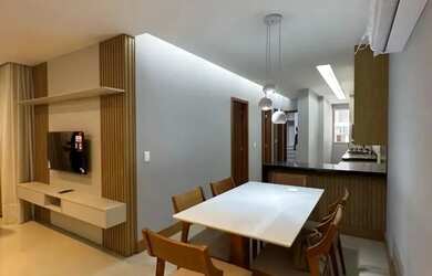 Imagem: O apartamento possui 3 Dormitórios, 2 Banheiros, 2 Vagas na