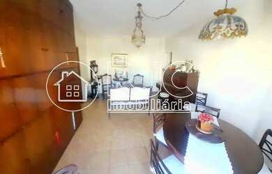 Imagem: O apartamento possui 3 Dormitórios, 2 Banheiros, 1 Vaga na