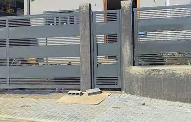 Imagem: A casa em condomínio possui 3 Dormitórios, 4 Banheiros, 2