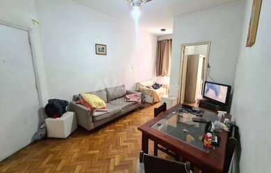 Imagem: O apartamento possui 2 Dormitórios, 2 Banheiros, 51m² de Área