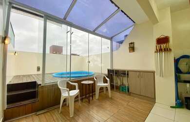 Imagem: O apartamento na cobertura possui 3 Dormitórios, 2 Banheiros