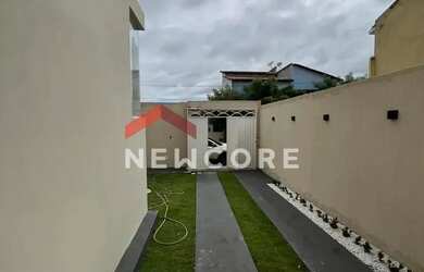 Imagem: A casa possui 4 Dormitórios, 5 Banheiros, 3 Vagas na garagem