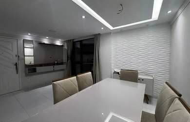 Imagem: O apartamento possui 3 Dormitórios, 2 Banheiros, 2 Vagas na