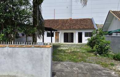 Imagem: Vende-se casa com três kitinetes no Vila Nova proximo ao Komprão