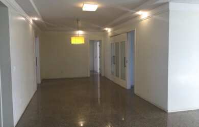 Imagem: O apartamento possui 3 Dormitórios, 4 Banheiros, 3 Vagas na