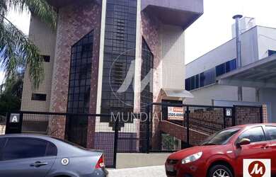 Imagem: O depósito possui 1 Vaga na garagem, 25m² de Área e está