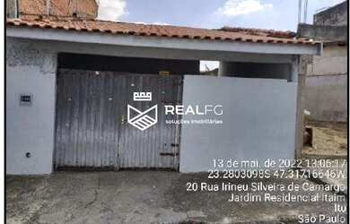 Imagem: A casa possui 1 Dormitório, 1 Banheiro, 1 Vaga na garagem