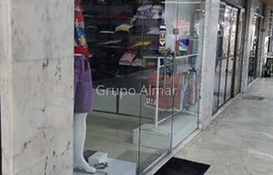 Imagem: O depósito possui 38m² de Área e está localizado em Centro