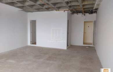 Imagem: O depósito possui 1 Vaga na garagem e 52m² de Área e está