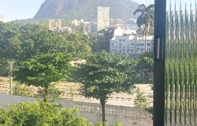 Imagem: A kitnet possui 1 Dormitório, 1 Banheiro, 45m² de Área e