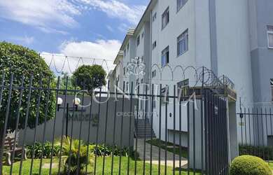 Imagem: O apartamento possui 3 Dormitórios, 1 Banheiro, 1 Vaga na garagem