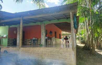 Imagem 3: Casa. Varanda, 3 Vagas na garageme2 Dormitórios