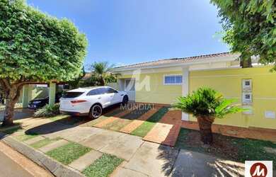 Imagem: A casa em condomínio possui 3 Dormitórios, 3 Banheiros, 2