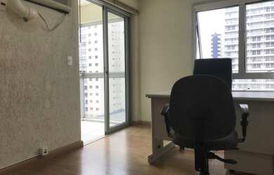 Imagem: O depósito possui 1 Vaga na garagem e 36m² de Área e está