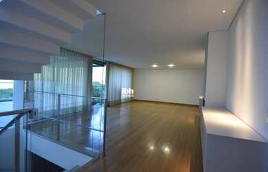 Imagem: O apartamento possui 3 Dormitórios, 5 Banheiros, 4 Vagas na