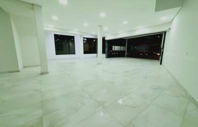 Imagem 2: Comercial para Locação em Belo Horizonte, Sagrada Família, 4 banheiros