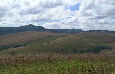 Imagem 8: Fazenda em Cruzilia. 