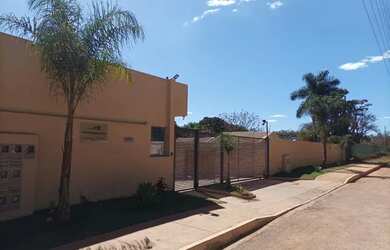 Imagem: A casa em condomínio possui 2 Dormitórios, 1 Banheiro, 4 Vagas