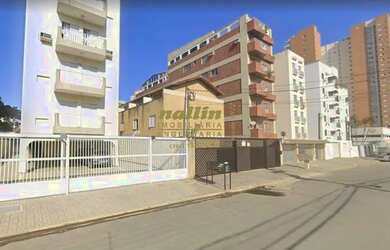 Imagem: A casa possui 2 Dormitórios, 3 Banheiros, 1 Vaga na garagem