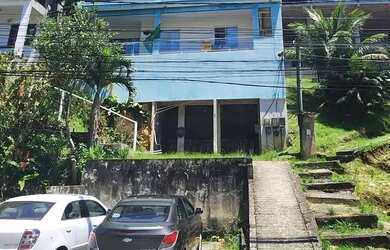 Imagem: A casa possui 2 Dormitórios, 2 Banheiros, 1 Vaga na garagem