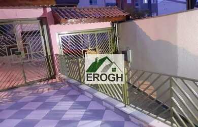 Imagem: A casa possui 4 Dormitórios, 5 Banheiros, 4 Vagas na garagem