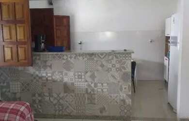 Imagem: A casa possui 3 Dormitórios, 2 Banheiros, 3 Vagas na garagem