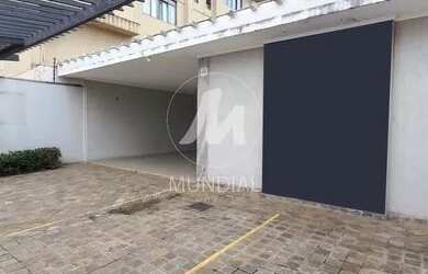 Imagem: A casa possui 3 Dormitórios, 2 Banheiros, 5 Vagas na garagem