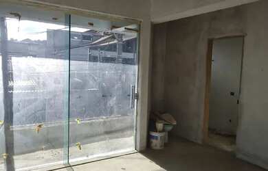 Imagem: A casa possui 2 Dormitórios, 1 Banheiro, 1 Vaga na garagem