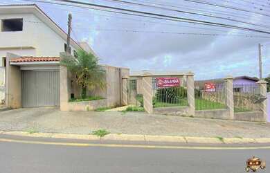 Imagem: A casa possui 2 Dormitórios, 2 Banheiros, 1 Vaga na garagem