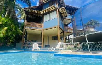 Imagem: A casa em condomínio possui 4 Dormitórios, 5 Banheiros, 3