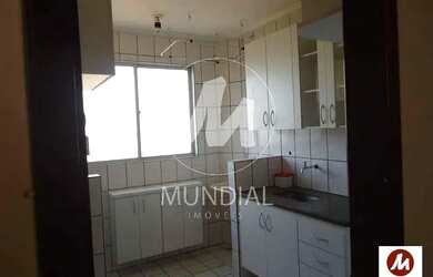 Imagem: O apartamento possui 3 Dormitórios, 1 Banheiro, 1 Vaga na garagem