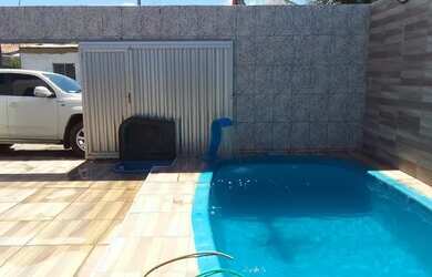 Imagem: A casa possui 2 Dormitórios, 1 Banheiro, 1 Vaga na garagem