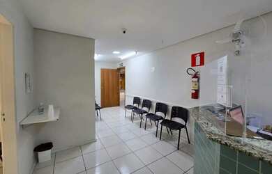 Imagem 3: Sala Comercial à Venda no Centro-Sul, BH 151 m², alugada R$ 4.900,00