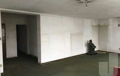 Imagem 4: OPORTUNIDADE - APARTAMENTO ESPAÇOSO PARA REFORMA