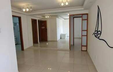 Imagem: O apartamento possui 4 Dormitórios, 3 Banheiros, 3 Vagas na