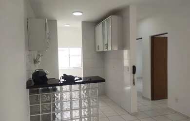 Imagem: O apartamento possui 2 Dormitórios, 1 Banheiro, 1 Vaga na garagem